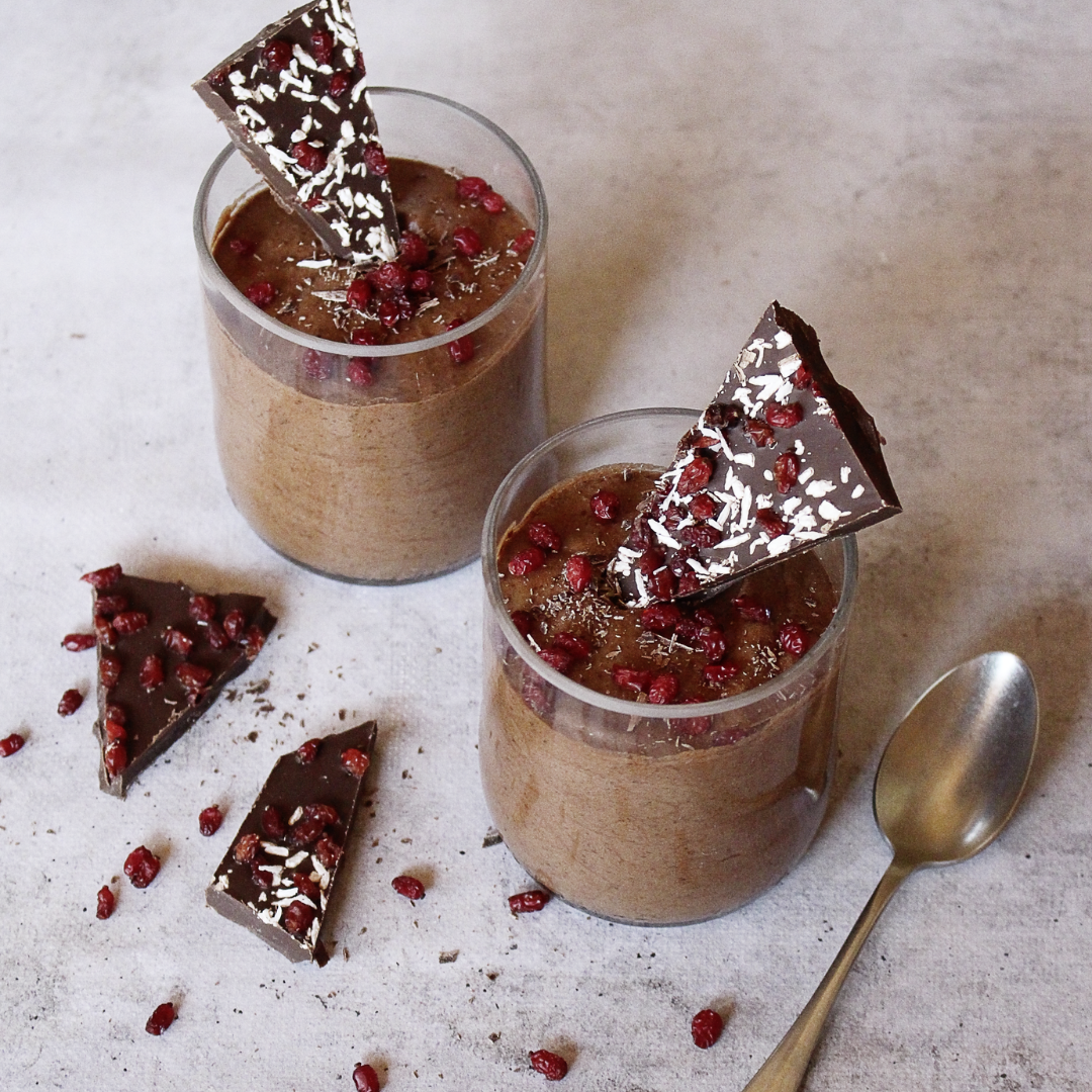 Mousse au chocolat végane et épines-vinettes Mousse au chocolat végane et épines-vinettes